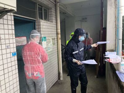 步涌社区防疫心理咨询热线变身“万能热线” 已接600余通电话，信息技术咨询服务成亮点